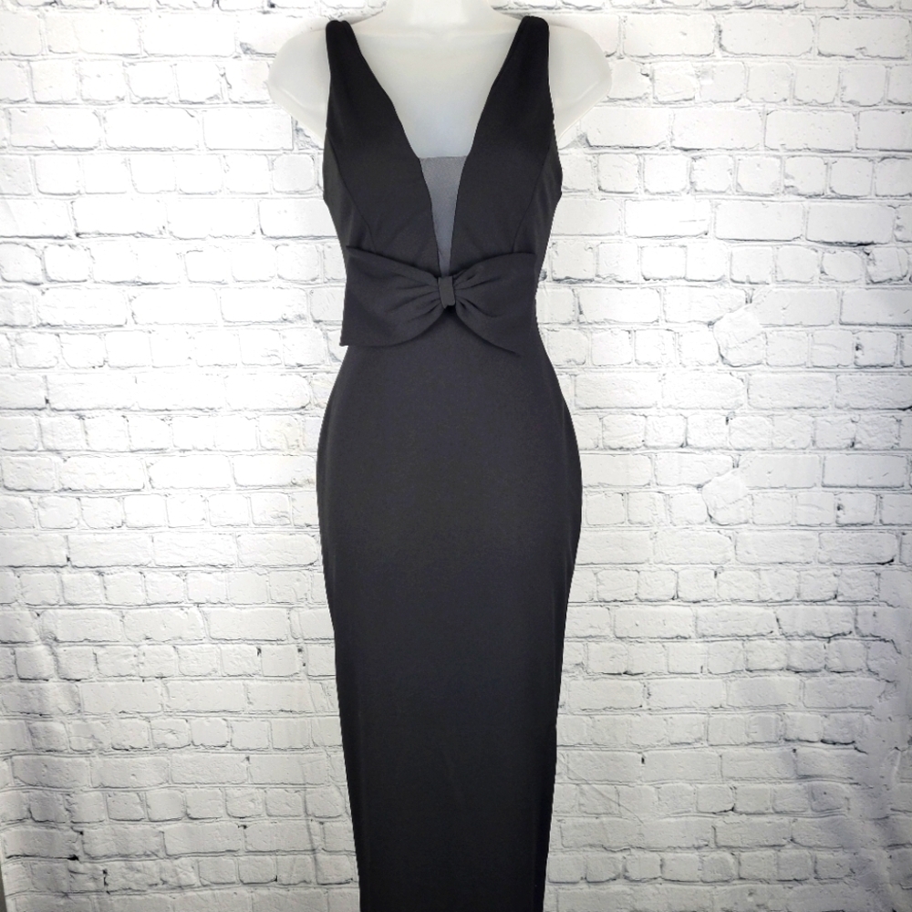 NWT Windsor Size XS Black Formal Dress With Bow